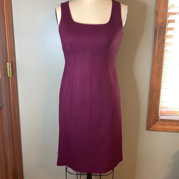 EUC Ann Taylor 100% wool Fitted sleeveless dress size 4 Empire waist full lined. - Picture 2 of 7